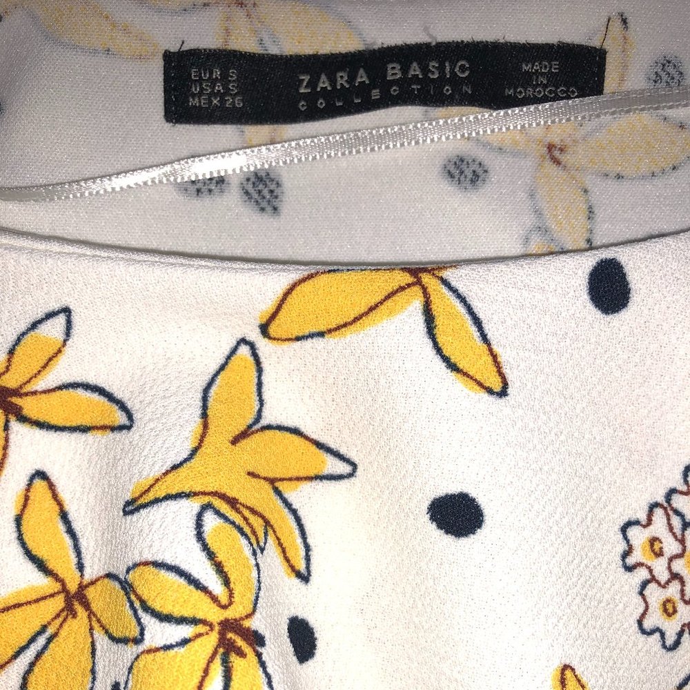 Zara Floral Ruffle Top Size S - Picture 6 of 6